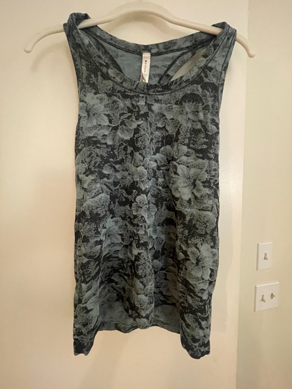 Athleta medium floral tank